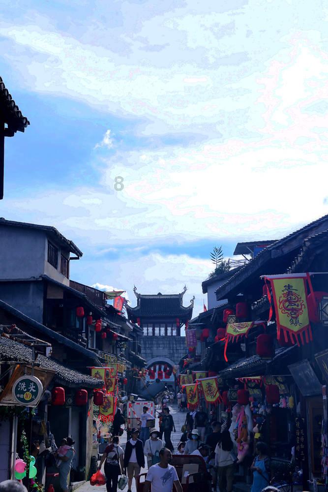 逃离违建房屋9